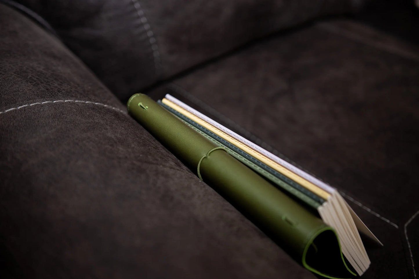 Creator's Friend Refillable Notebook Folio (Olive Green)