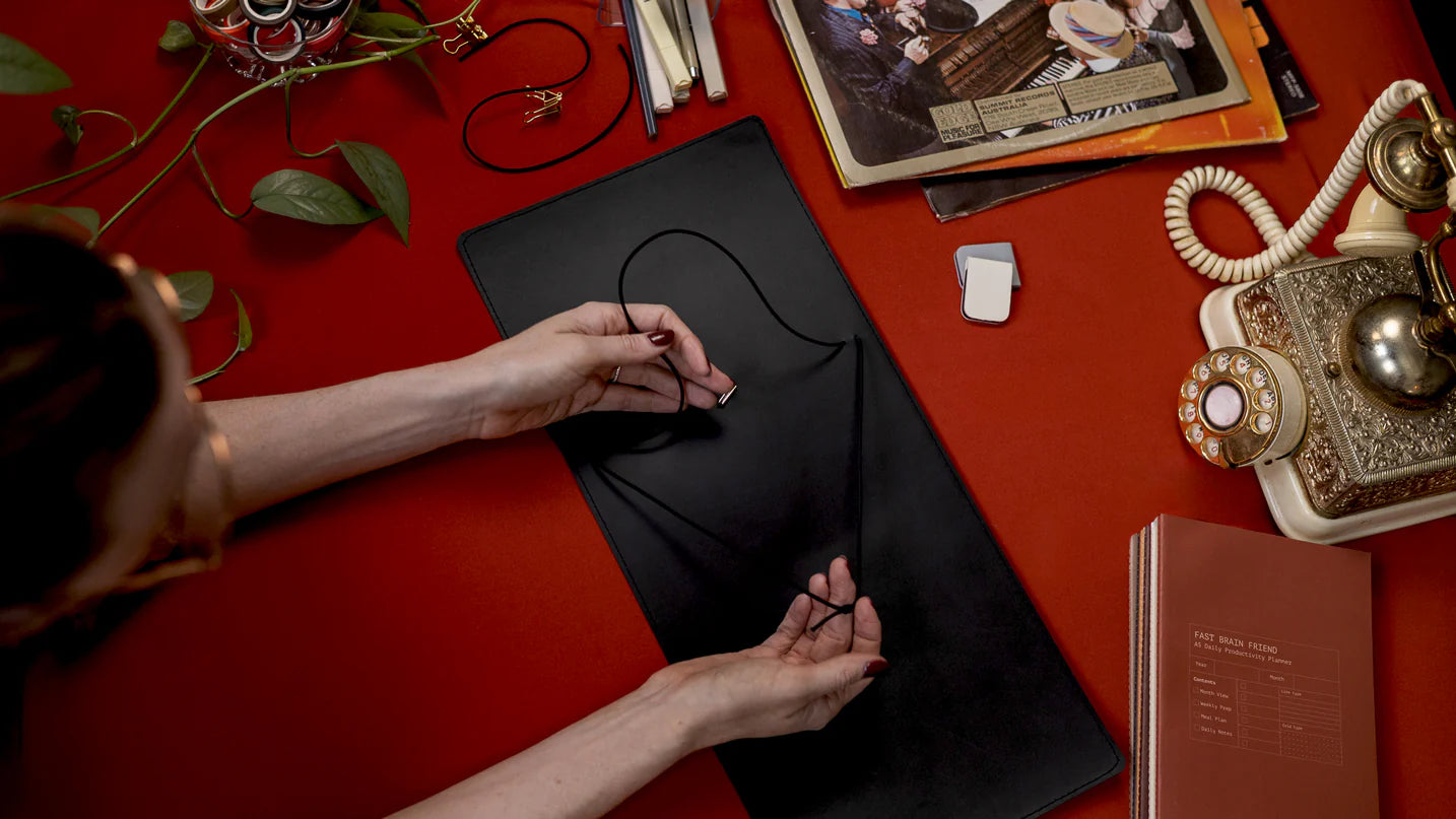 Creator's Friend Refillable Folio Trifold - (Raven Black)