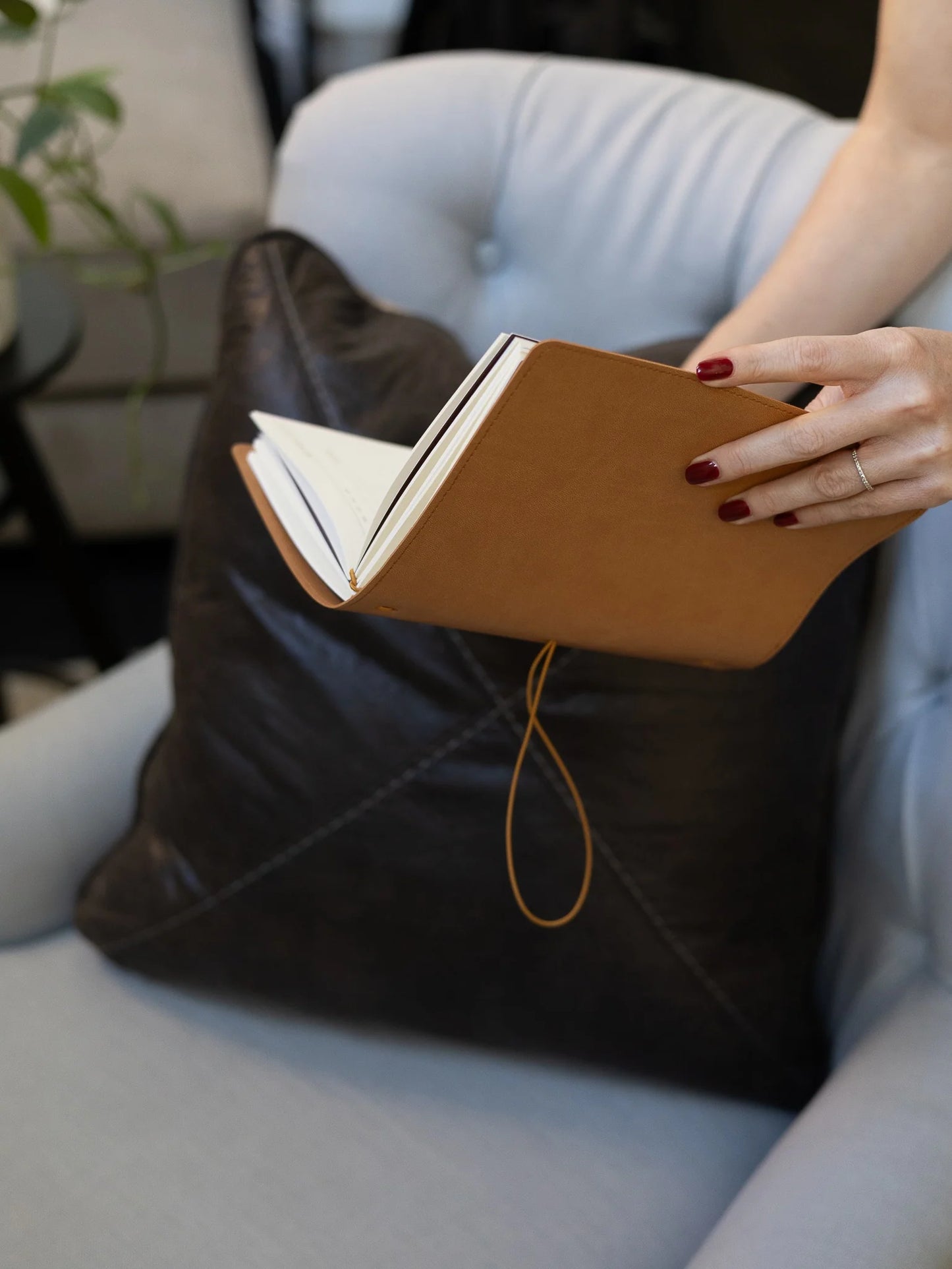 Creator's Friend Refillable Notebook Folio (Saddle Brown)