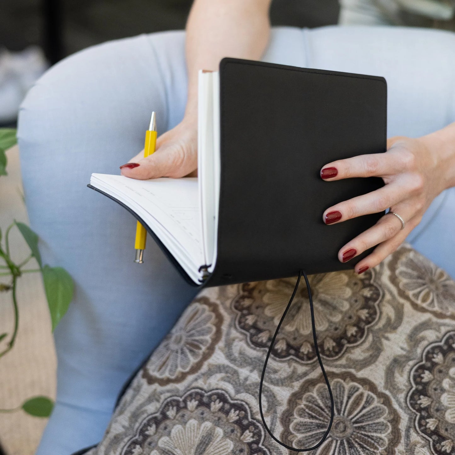 Creator's Friend Refillable Notebook Folio (Raven Black)